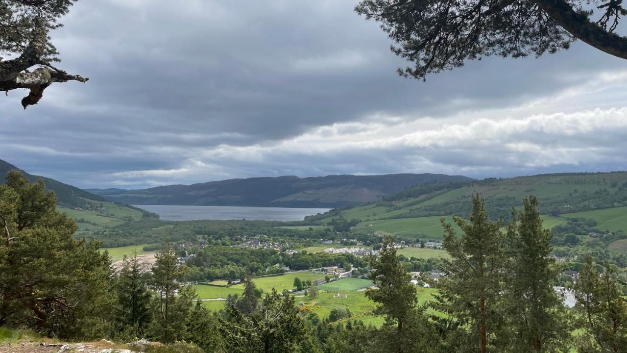 Hideaway Pod Near Loch Ness For A Tranquil Retreat Apartment Lewiston Екстериор снимка